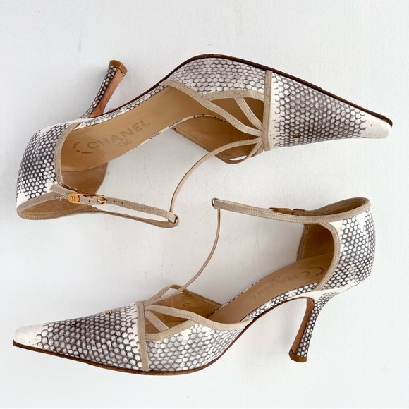 CHANEL | Snakeskin Print CC Logo Leather Pointed Toe T-Strap Pumps Heels Vintage - Picture 4 of 15